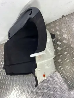Painel de compartimento de roda sobressalente OEM 6473047090