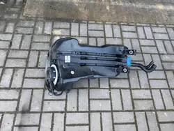 Tanque AdBlue Audi Q7 OEM 4M0131878CC - Usado