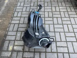 Audi Q7 AdBlue-tank OEM 4M0131878CC - Gebruikt