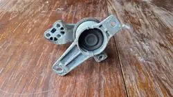 Moottorin Kiinnike OEM MR594202 Smart 454 & Colt CZC VI
