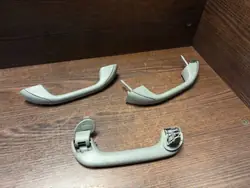 Poignée de toit avant Opel Vivaro OEM 8200000099