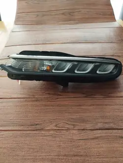Phare gauche Citroen C3 III OEM 983348068 avec DRL