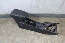 Mittkonsol armstöd OEM 39030127 för Opel Astra K
