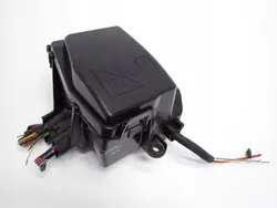 OEM 243809584R sulakekotelo Dacia Sandero II:lle