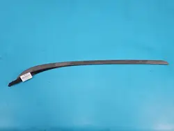 Junta para-brisas dianteira direita OEM AV11-R03194-AD Ford