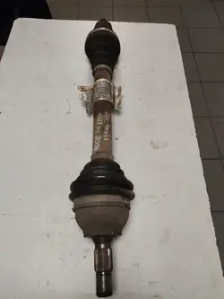 Vänster halvmuff Peugeot 3008 5008 1.6 Ehdi 9684135380