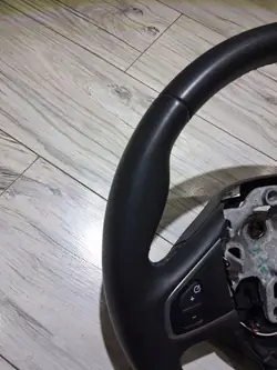 Käytetty Nahkaohjain OEM 484005241R Renault Clio IV