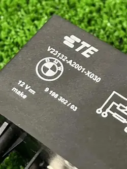 Relé BMW OEM 9198302 para X3 F25 3.5L Gasolina