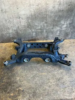 Sous-châssis arrière Ford Mustang VI OEM FR3C5K067BN 2019