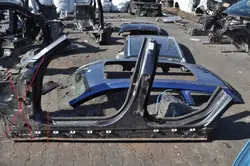 BMW 3 G20 2022 Vasen B-pilari OEM 423044