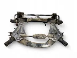 Subchasis trasero Lexus NX OEM UTO78209 - Usado