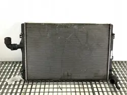 Gebrauchter Wasserkühler OEM 1K0121251N für Audi A3 8P