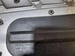 Couvercle de moteur Audi A8 S8 D4 4H