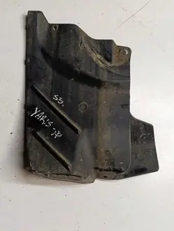 Protège-boue arrière droit Toyota Yaris IV OEM 52591-0D550