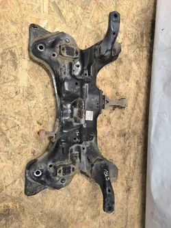 Hyundai i30 II Etureki OEM 62401-A6600 Käytetty