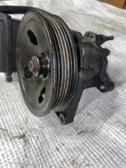 Pompe direction assistée Mercedes W208 OEM 0024662401