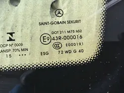 Seitenscheibe links dreieckig OEM 4476730305 Mercedes Vito