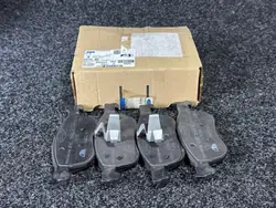 OEM KTK1BC-2K021-AC Bremsbeläge Vorderachse Ford Fiesta