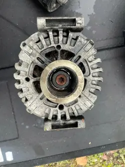 Alternateur Mercedes W222 W218 W166 350 CDI A0009060822