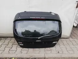 Takaluukku Ford Fiesta MK7