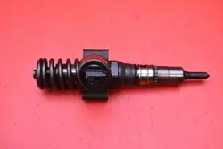 Ruiskutuspumppu OEM 03G130073B Audi A3 2.0 TDI:lle