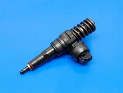 VW Passat B5 1.9TDi 8V 130KM AWX Pumpe OEM 038130073AR