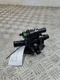 Termostaatin kotelo OEM 55192042 Citroën C5 II 1.4L