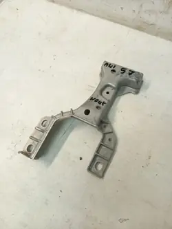 Suporte esquerdo viga dianteira Jaguar F-Pace HK83 OEM