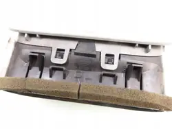Grelha de ventilação direita OEM 687605Z00 para Nissan Quest