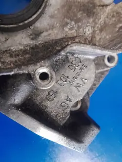Kamaxelpackningshus OEM 03G103153B VW/Audi