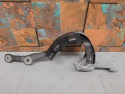 Höger bakluckfäste OEM 41629625818 BMW XM