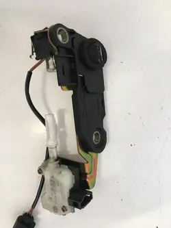 Actuador de cerradura de maletero 2Pin VW Passat B5