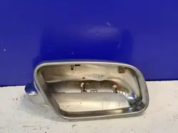 Oikea peilien kotelo Audi A3 1.6L 8D0857508