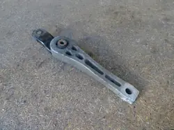 Kiinnitystuki AUDI A3 8P GOLF V OCTAVIA II 1K0199855AF