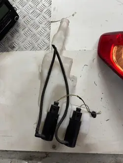 Pesunesteen Säiliö SEAT IBIZA IV 6J