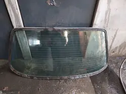 Vidro traseiro OEM SZYBA TYŁ MERCEDES W123 - Usado