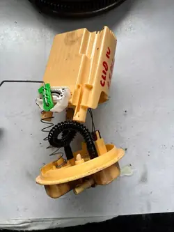 Unidade de fornecimento de combustível Renault OE 172021275R