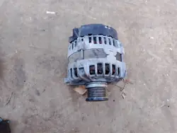 Vaihtovirtageneraattori Volkswagen 2.0 TDI OE 03L903017E