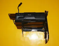 CD-vaihtaja Audi A8 D2 OEM 4D0035111B 1999-2002