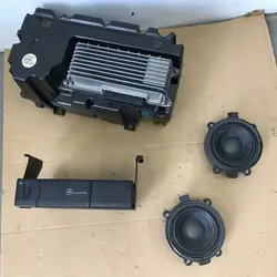 Mercedes Vito W639 Radio OEM A6398271660 - Gebruikt