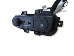 Prise AUX USB Kia Sportage III OEM PRY3599