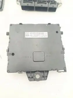 Kit d'allumage OEM 0281017977 pour Nissan Interstar 2.5L