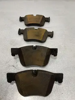 OEM FBZ18867 frambromsbelägg för Peugeot 5008