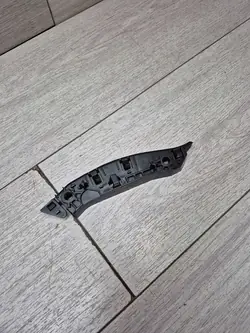 Suporte de para-choque dianteiro esquerdo Peugeot 308 III 9835304680