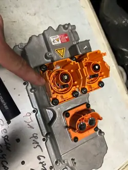 Chargeur Tension EV Porsche Taycan OEM 261074