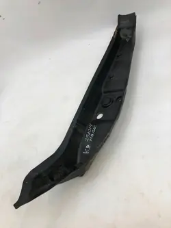 Lokasuojan pää VW OEM A2548890000 Polo Classic 6V2:lle