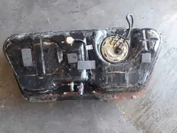 Bränsletank + Pump Daewoo Lanos I 1.5 8V 96350588