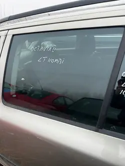 SKODA OCTAVIA II 04-13 KOMBI Vänster Bakdörrsglas