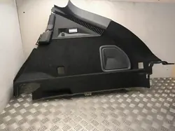 Polestar 4 2025 höger bagageutrymmesfoder OEM 80012918