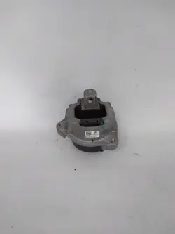 Moottorin Kiinnike Oikea BMW 5 F07 F10 F11 6 F06 F12 F13